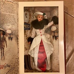 Hallmark Holiday Memories Barbie BNIB